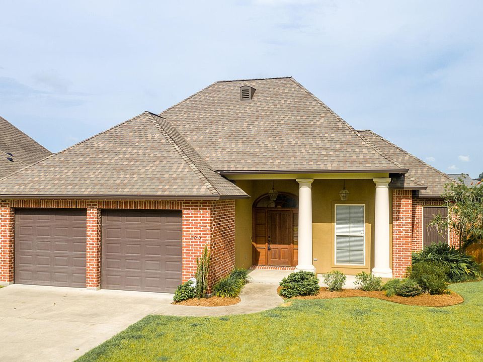 1st image of 200 Country Park Dr
