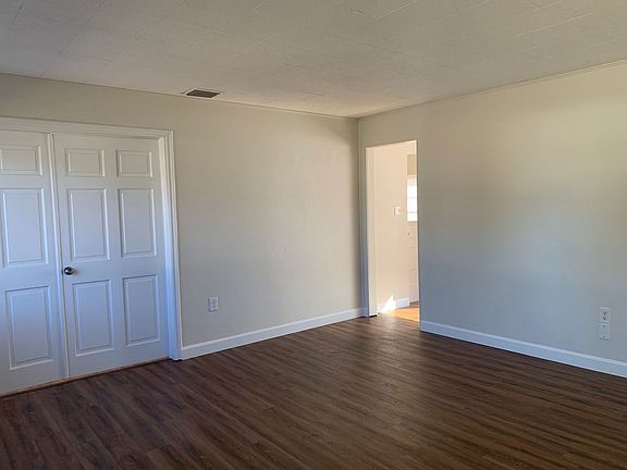 5th image of 5920 9th Ave S