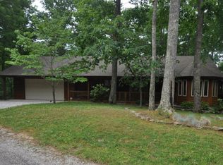 102 Arapoho Dr, Byrdstown, TN 38549