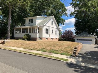 17 Prospect St, Hawthorne, NJ 07506