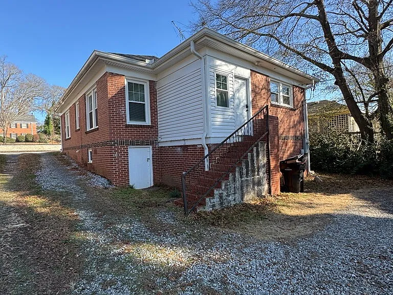 220 Williamston Rd — Photo 2