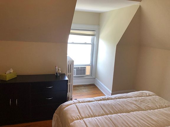 4th image of 35 Richmond Ave APT 6