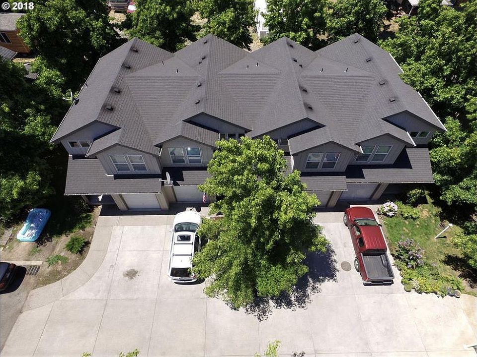 2nd image of 517 Helen St