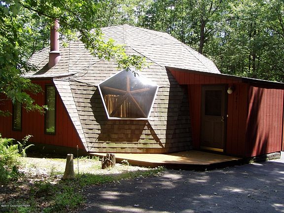2nd image of 4471 Greenwood Dr
