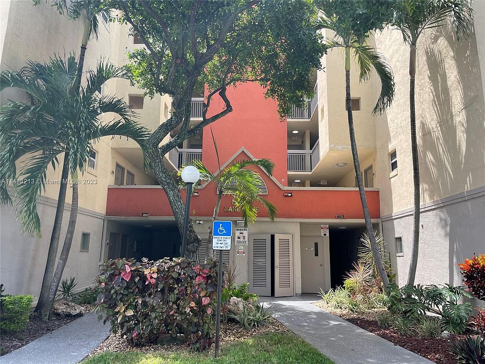 1st image of 8255 Lake Dr APT 501