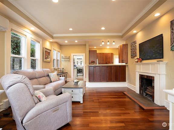 5th image of 1410 N Oakes Street