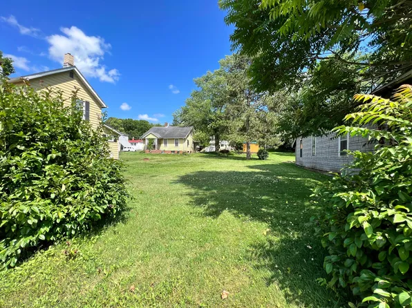 0 N 15th St, Coshocton, OH 43812
