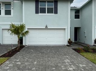 684 Salisbury Cir, Fort Pierce, FL 34982