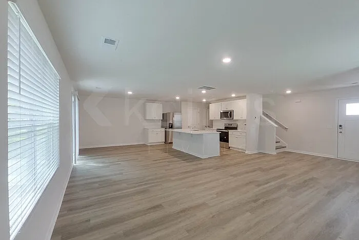 108 Overstreet Way — Photo 2