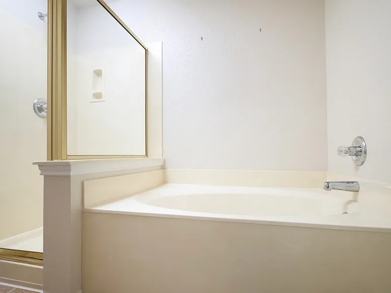 7211 Balcon Is — Photo 17