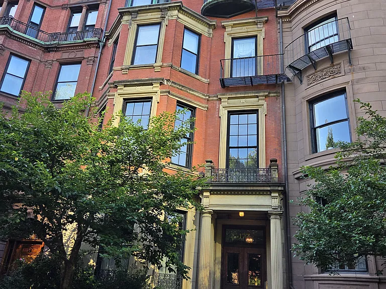 177 Commonwealth Ave #10 — Photo 1
