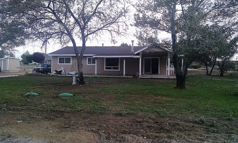2nd image of 1570 Shirley St