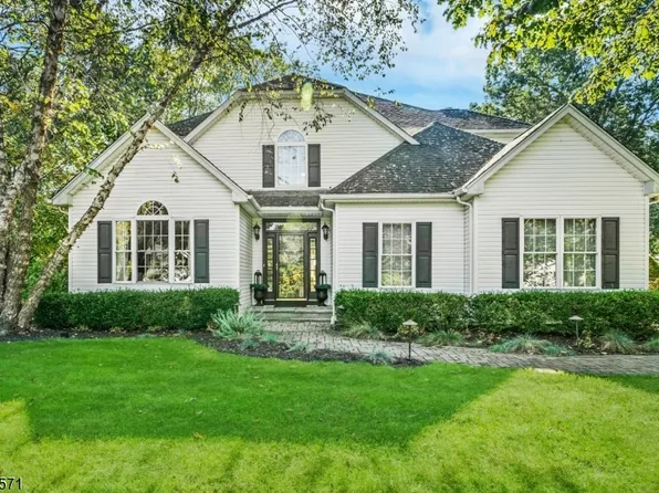 110 Stonehedge Ln, Byram Twp., NJ 07871