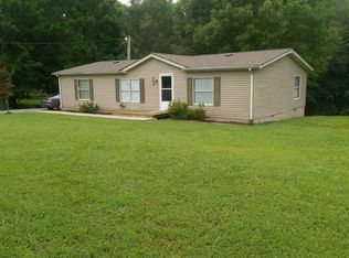 1460 Poplar Ridge Ln, Chapmansboro, TN 37035