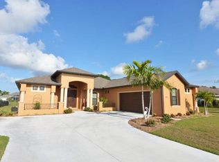 884 Boundary Blvd, Rotonda West, FL 33947