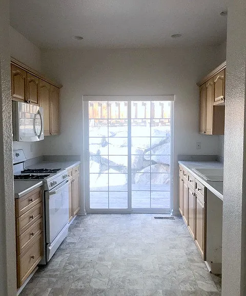 3568 Mashie Ct — Photo 4