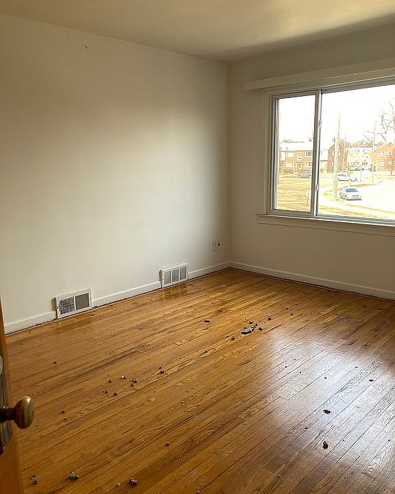 1st image of 13367 S Norfolk Ct #281