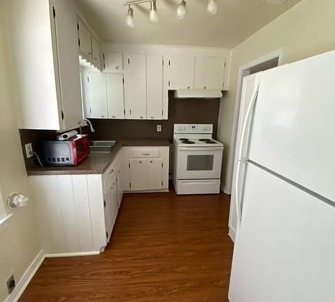 3rd image of 36 14th St N