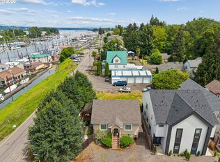 11020 N Moore Ave, Portland, OR 97217