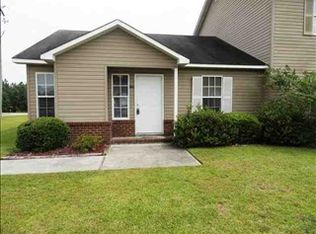 1098 W Pueblo Dr, Jacksonville, NC 28546