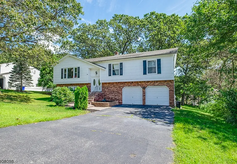 14 Ash Ln — Photo 19