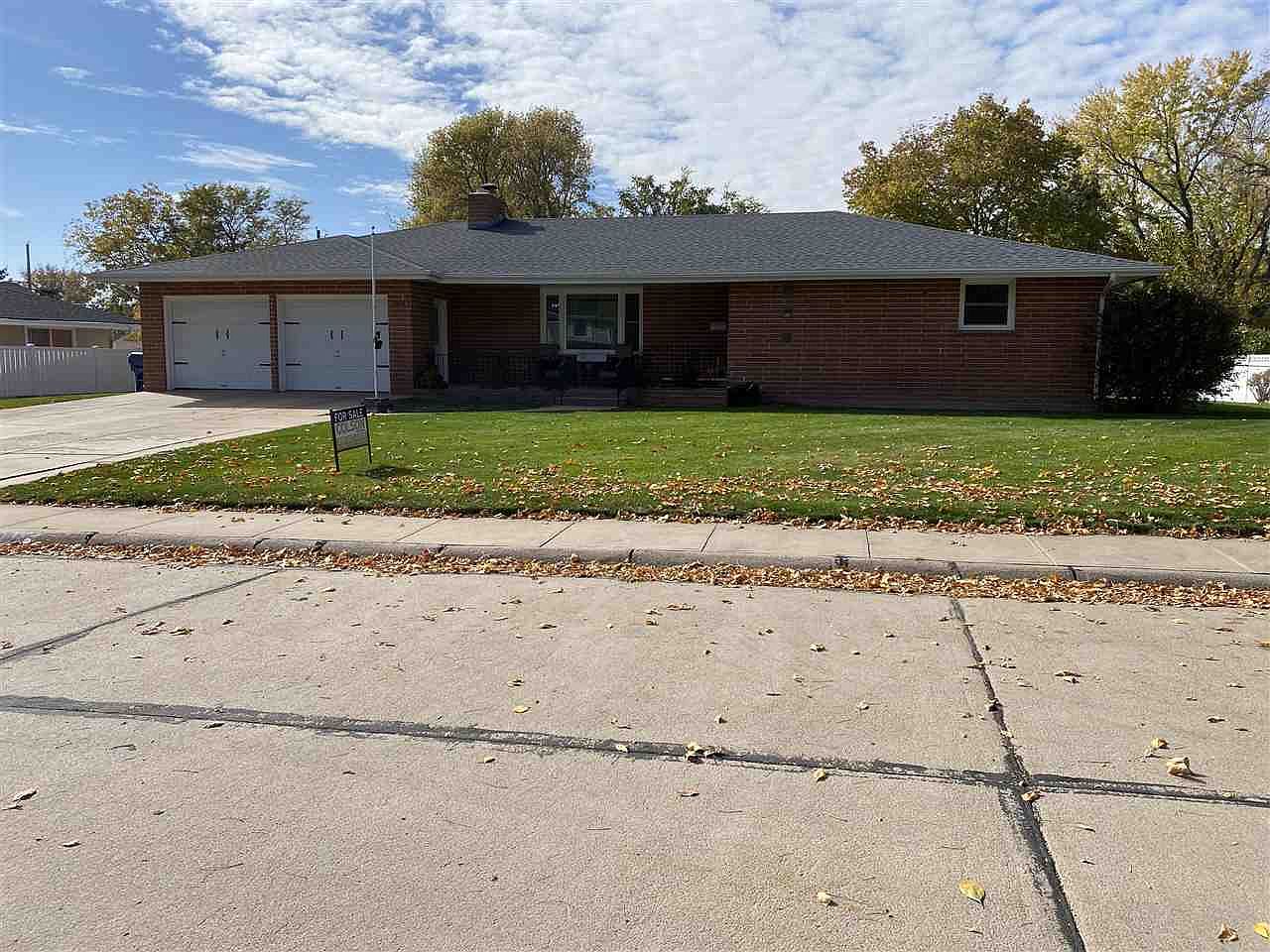 1014 E H St, Ogallala, NE 69153 Zillow