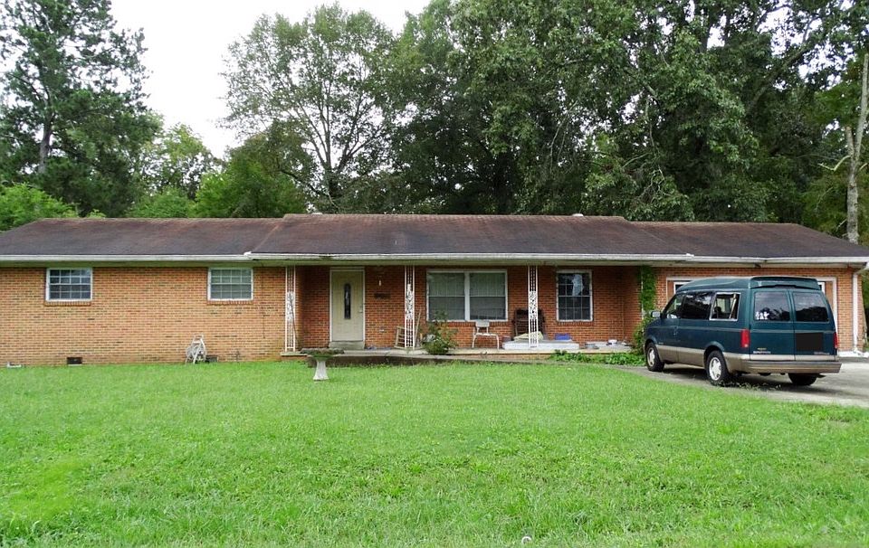 1st image of 8215 Oxford Dr