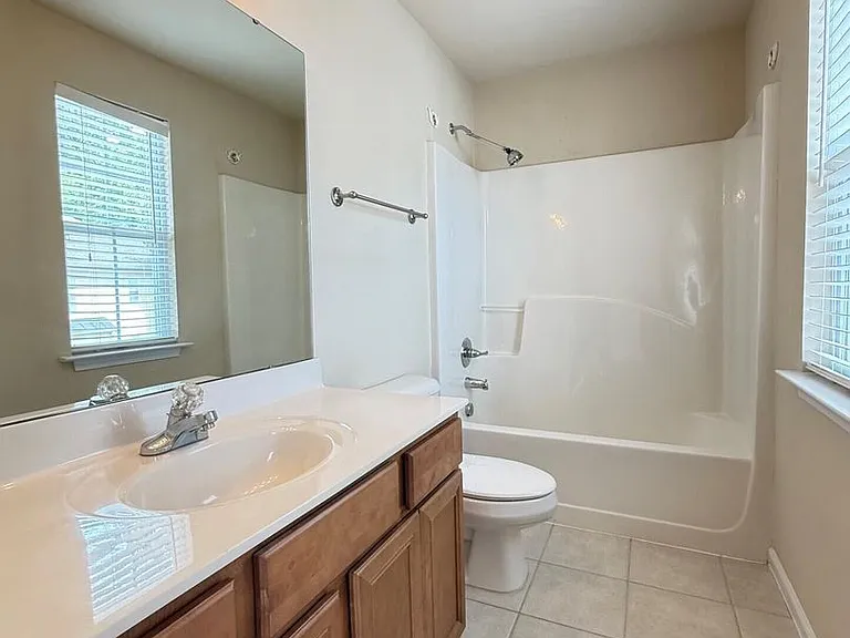 9911 Cleaver Ct — Photo 22