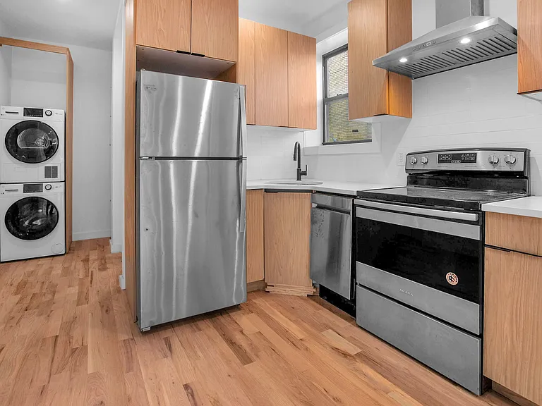 675 W End Ave #PHB — Photo 8