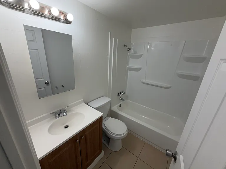 927 Fitzuren Rd #0 — Photo 7