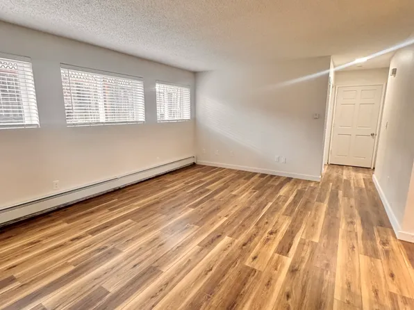 721 N Bunn St #3, Anchorage, AK 99508