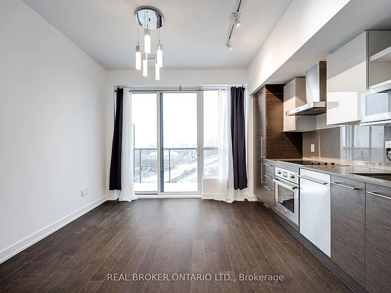 1030 King St W #Penthouse 25 — Photo 14