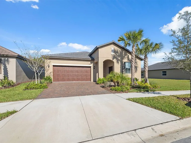 16787 Shell Bay Dr — Photo 2