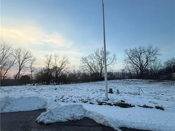 2724 NW 84th Ter, Kansas City, MO 64154