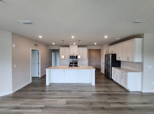 12880 Mosaic Park Way #4, Herndon, VA 20171
