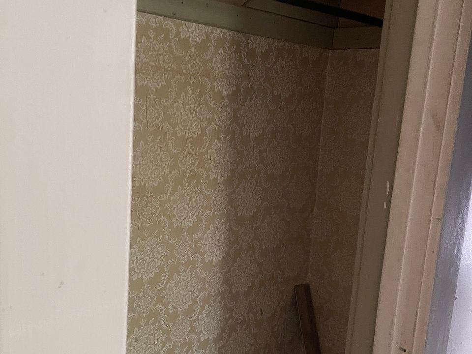 1st image of 266 Lisbon Ave Floor 2