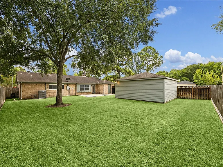 12322 Nova Ct — Photo 31