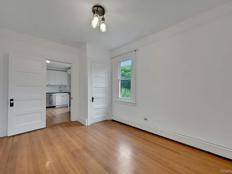 437 Warburton Ave #2 — Photo 7
