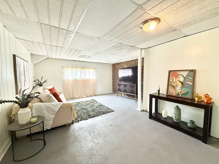 540 Harlem Ave — Photo 16