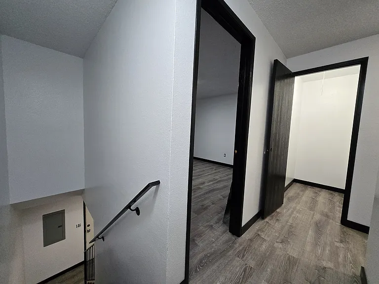404 SW 1st St #5 — Photo 11