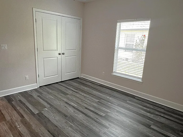 349 SW Dagget Ave — Photo 19