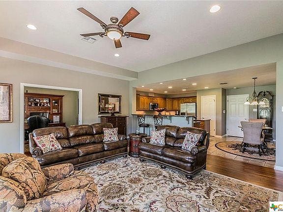 3rd image of 1208 Cedar Creek Dr