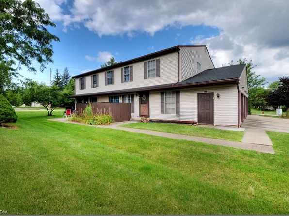 6581 Liberty Bell Dr #21A, Brookpark, OH 44142