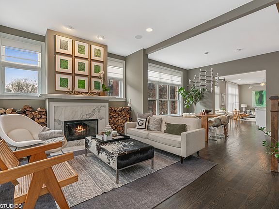 2nd image of 2330 W Wabansia Ave #3