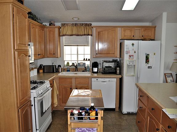 5th image of 10650 Avenida N Frontage #24