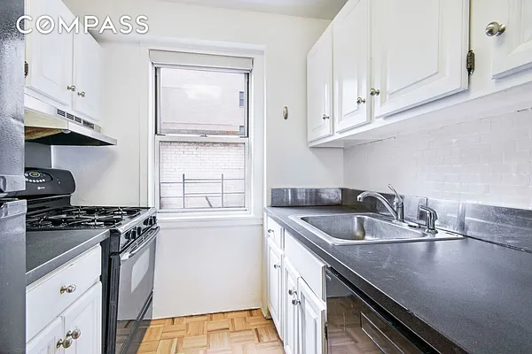 Sold by Compass | media 14