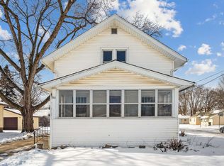 902 Baltimore St, Waterloo, IA 50702