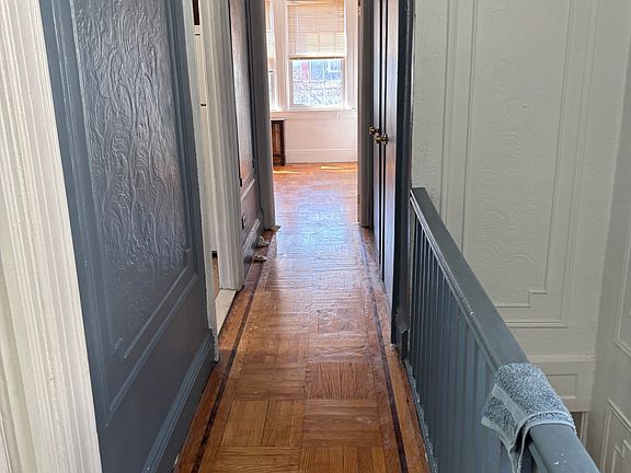 4th image of 2-101 30th St #Townhouse 117