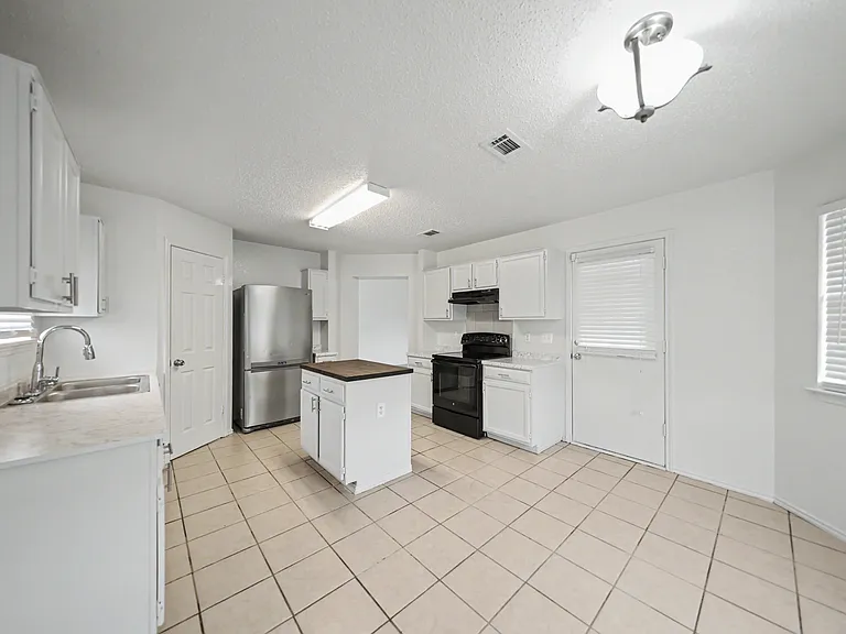 3611 Dorothy Jane Dr — Photo 6
