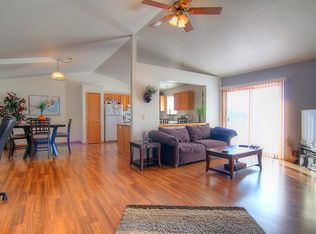 402 W Clover Ln, Cottage Grove, WI 53527